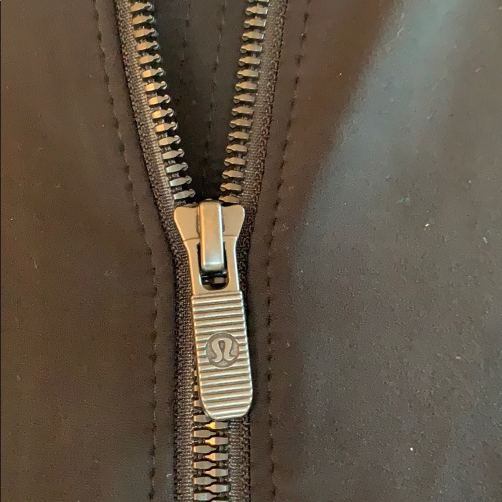 New Lululemon Swept Along Jacket - Picture 5 of 7